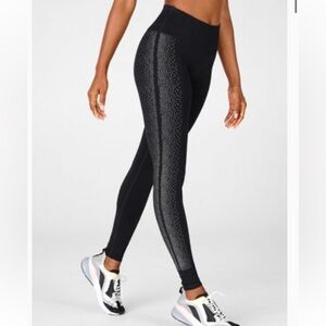 Fabletics - High-Waisted Sculptknit® Reflective Legging-3X